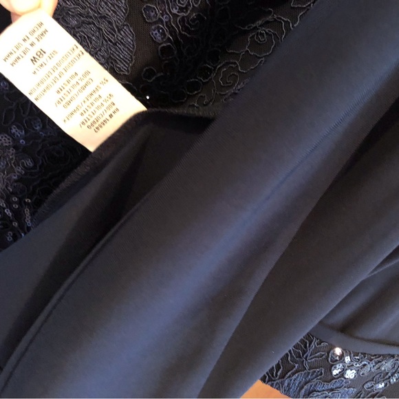 Le Bos Mother of the Bride, navy blue, size 18w, dress. - Picture 9 of 11